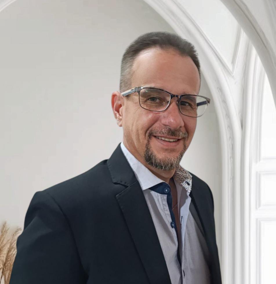 Esp. Lic. Duilio R. Monte Greloy